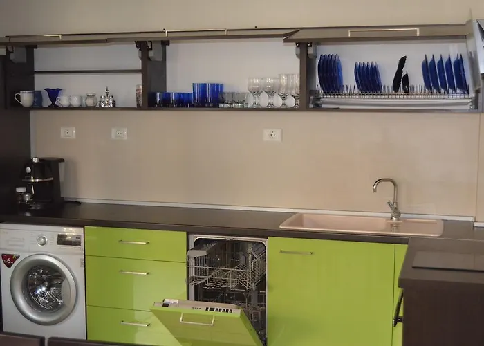 Апартаменты The 3 *